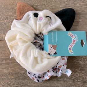 Cam the Cat Scrunchies